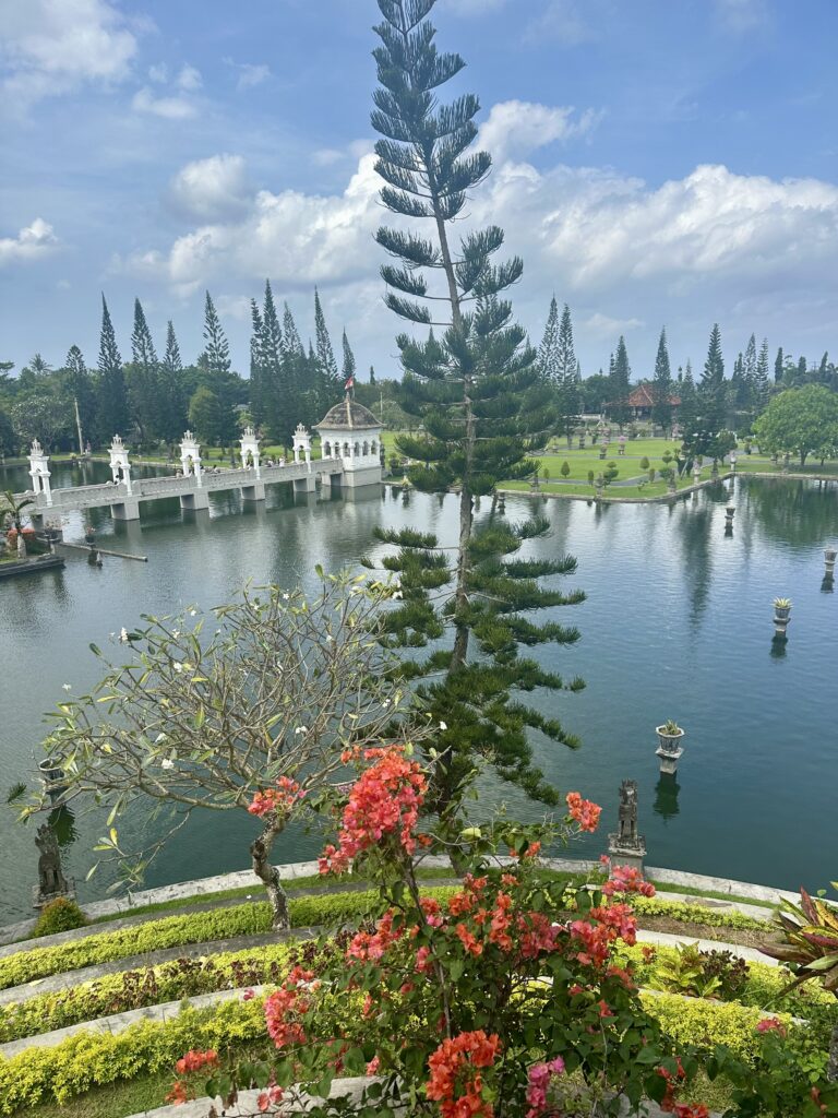 taman ujung water view