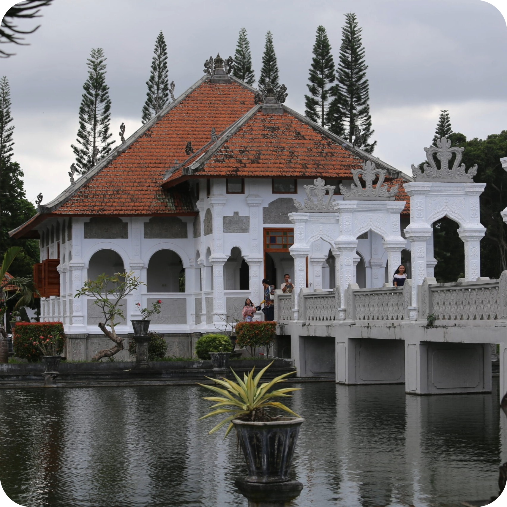 taman ujung palace.jpeg